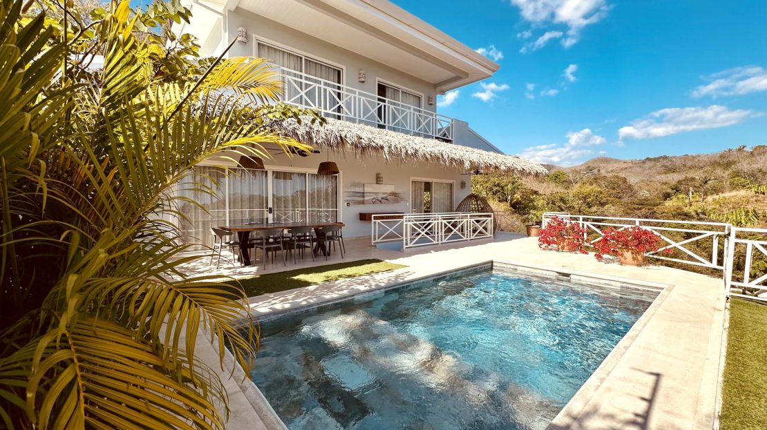 Villa Caribe – Luxury Ocean View Estate with Proven Rental Income in Sámara