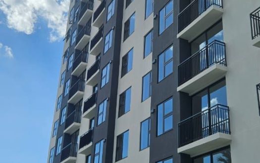 Modern Apartment in SkyHouse – 2 Bedrooms – 2 Parking Spaces