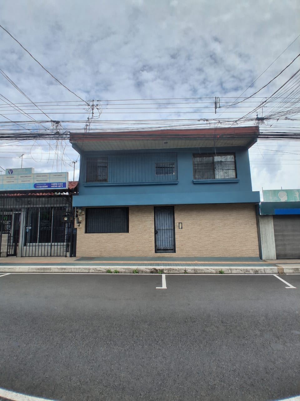 COMMERCIAL PROPERTY FOR SALE – PRIME LOCATION IN DOWNTOWN ALAJUELA