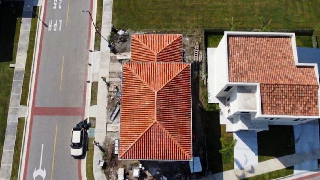 A home like new in new section Las Masetas in Los Reyes new to the La Guacima market