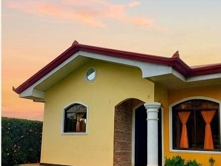 High-Quality 3-BR House in La Esperanza, San Pedro – Prime Location & Large Lot