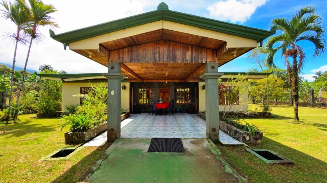 4.2 Hectare Farm in San Pedro de Perez Zeledon with Spring and River