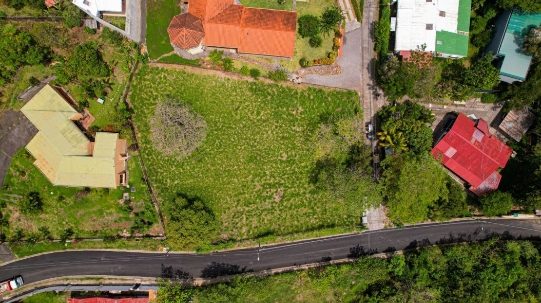 Lot for Sale in Santa Ana | Excellent Residential Opportunity