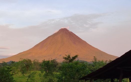 Prime Investment Opportunity: 45.8-Hectare Eco-Paradise in La Fortuna