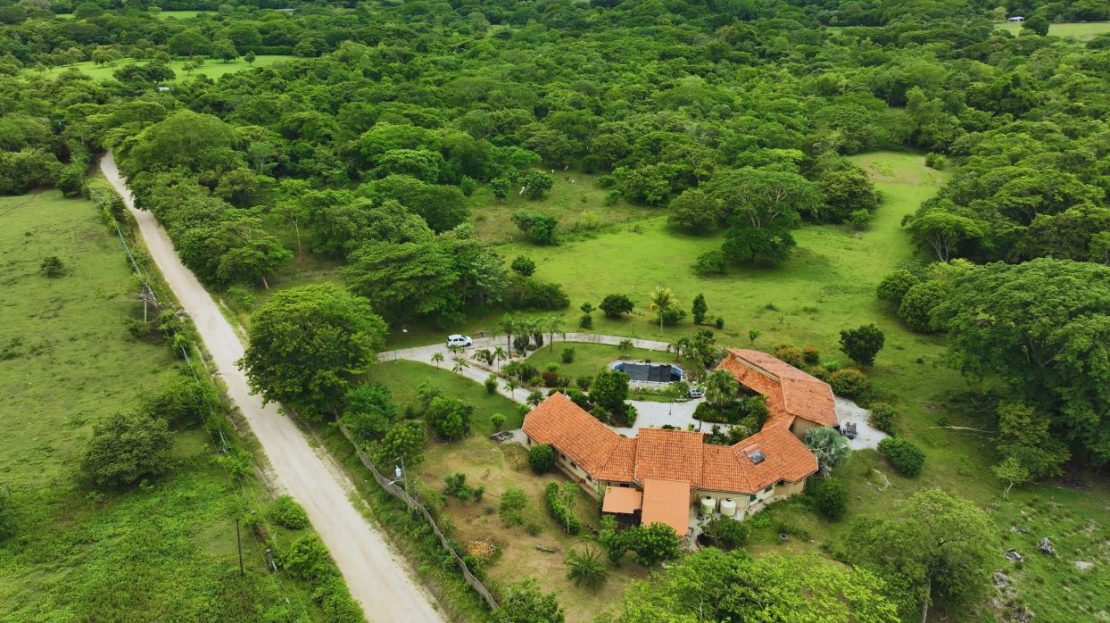 Guest Accommodations & Self-Sufficient Infrastructure – Nicoya Peninsula