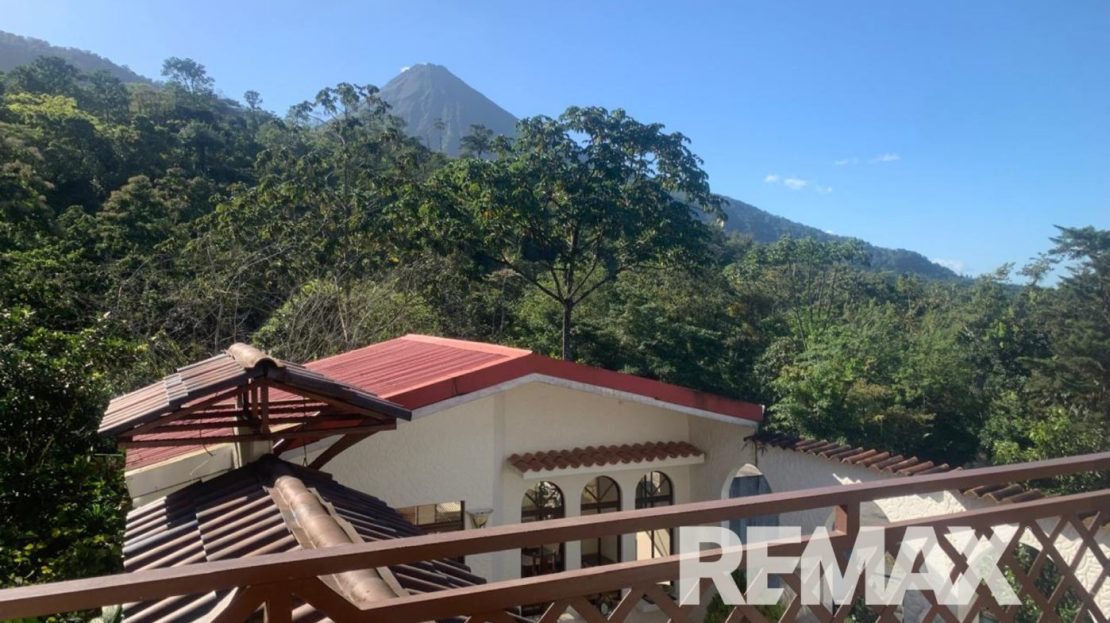 Own a Piece of Paradise: Stunning Volcano Views Property Perfect for Boutique Business or Retreat