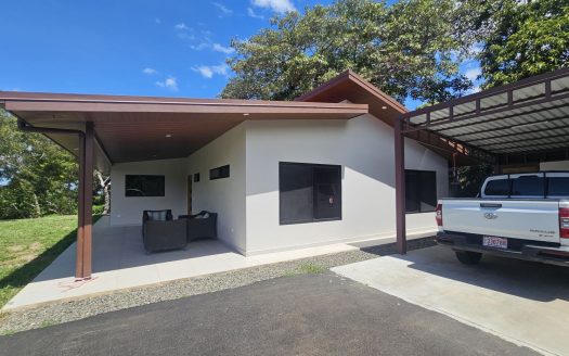 Single Level 3b/2ba home inside a peaceful residential gated community surrounded by nature and views