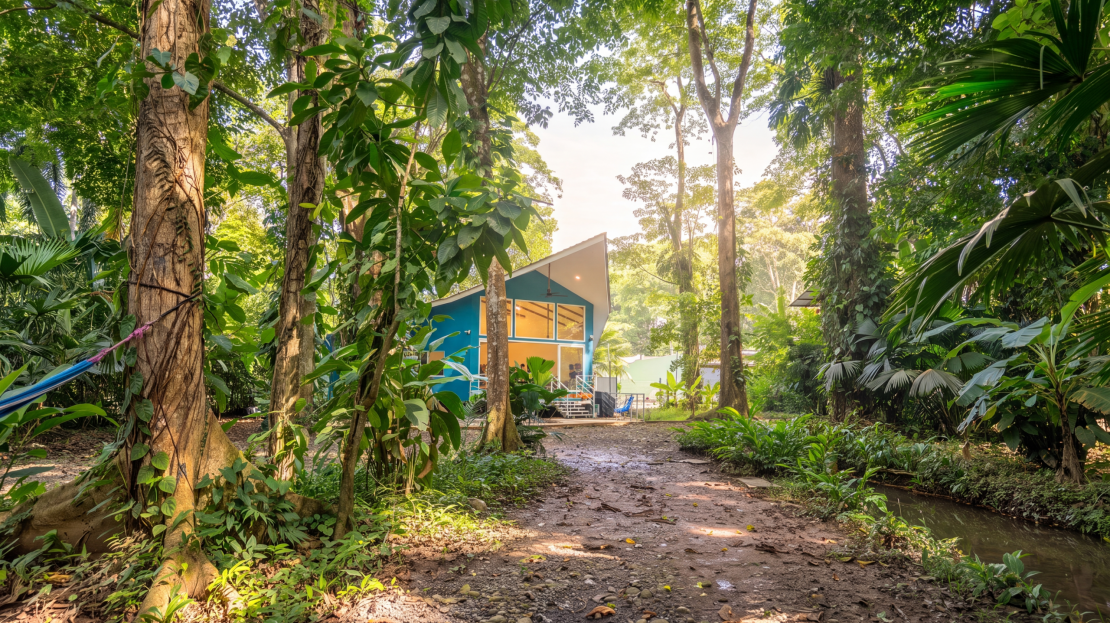 Cahuita - Talamanca For Sale 906 | RE/MAX Costa Rica Real Estate