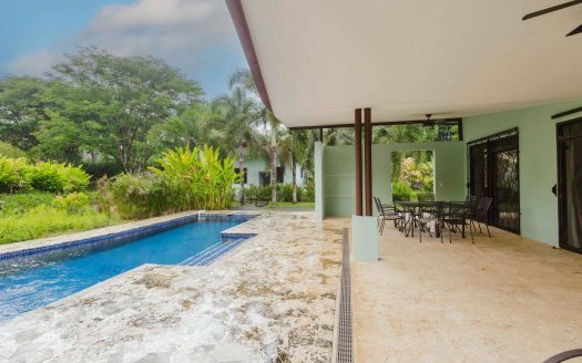 Your Own Private Resort: Jungle Sanctuary with Guest House and Saltwater Pool