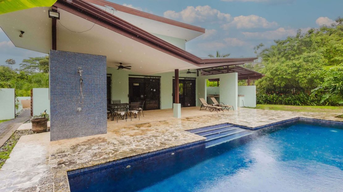 Your Own Private Resort: Jungle Sanctuary with Guest House and Saltwater Pool