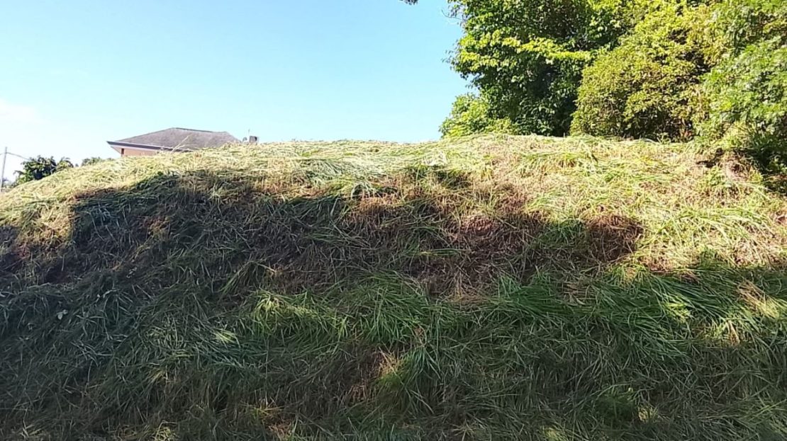 Lovely lot with views 700m2 100% usable inside small gated community with all services available