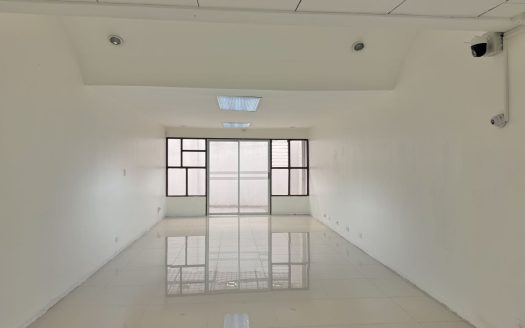 HOUSE FOR RENT FOR OFFICE – CALLE BLANCOS, TOURNÓN