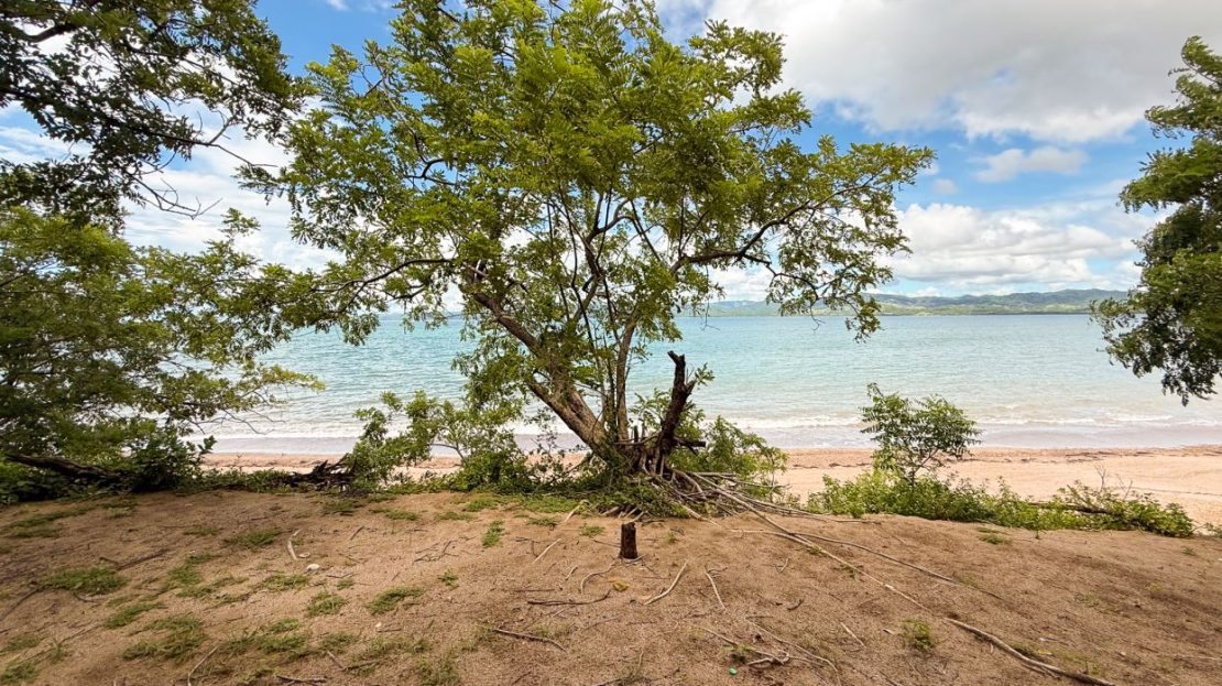 150 m² of Prime Oceanfront Land