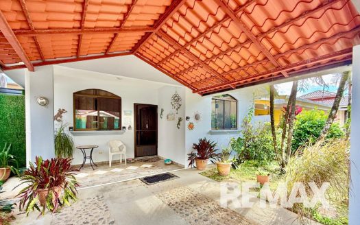 Walk to Esterillos Beach Villa