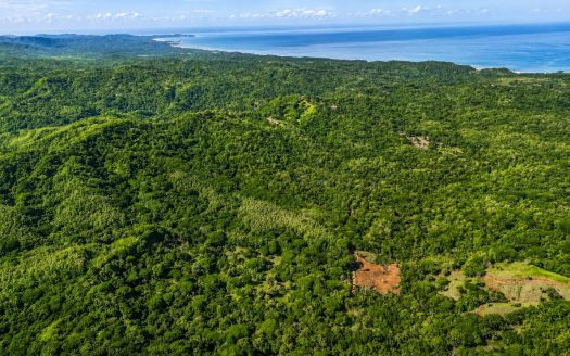 Private Mountain Farm with Creek in San Juanillo Guanacaste | REMAX