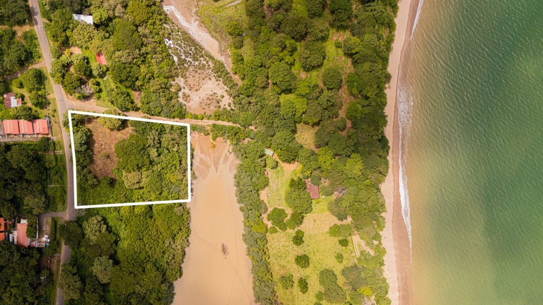Beachfront Lot in El Jobo – 2