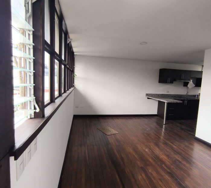 1-bathroom apartment/condo