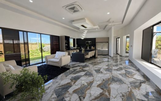 Fully Furnished Luxury Smart Home Near Playa Bandera, Costa Rica