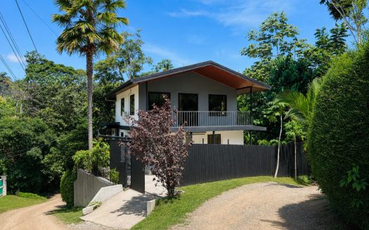 Tropical 4-Bedroom Retreat with Private Pool in Playa Hermosa