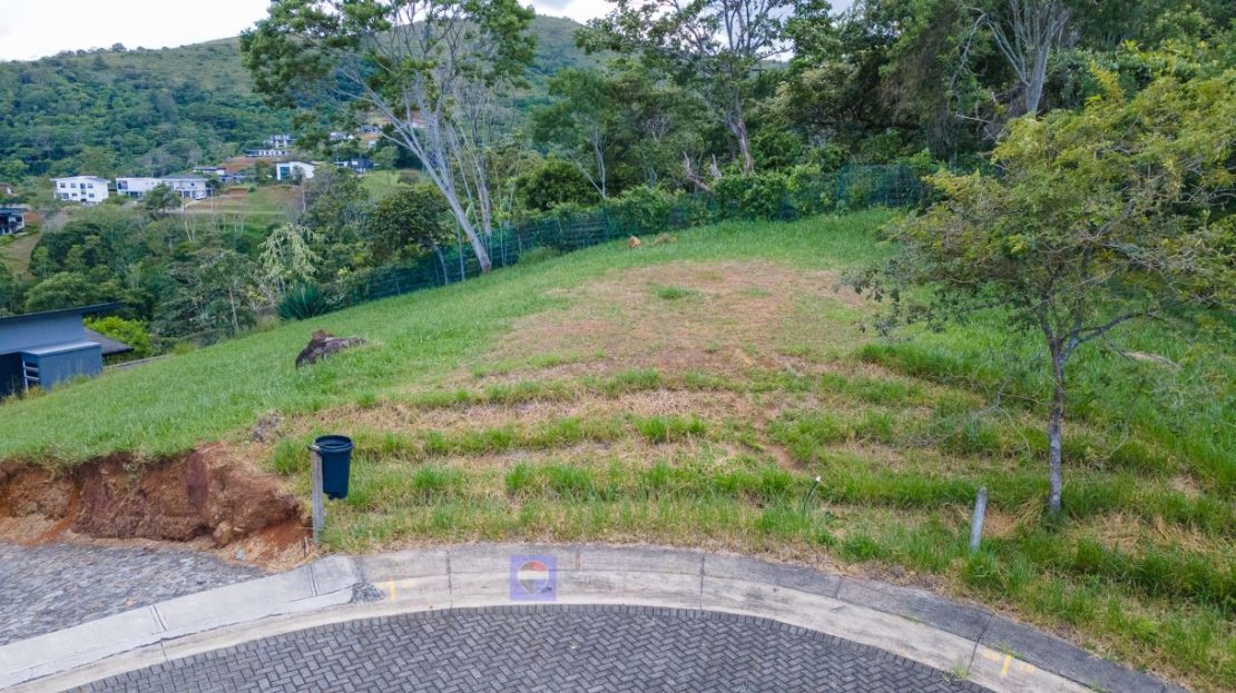 Exclusive Mountain Lot in Condominio Natura | Panoramic Sunset Views