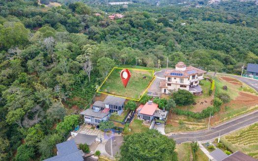 Exclusive Mountain Lot in Condominio Natura | Panoramic Sunset Views