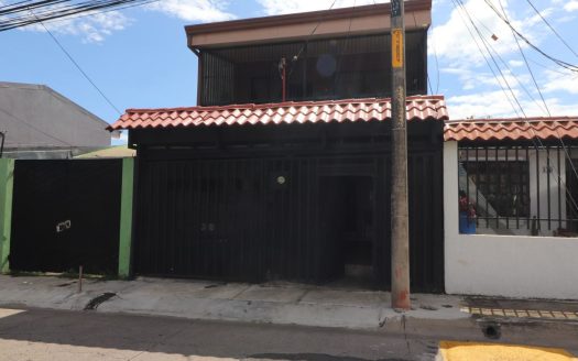 HOUSE FOR SALE LA GIRALDA– ALAJUELA
