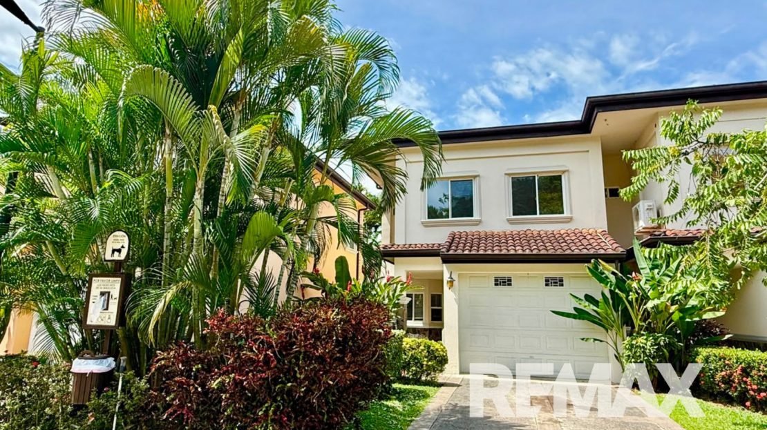 Garabito Central Pacific Costa Rica>Herradura For Sale 110512 | RE/MAX Costa Rica Real Estate