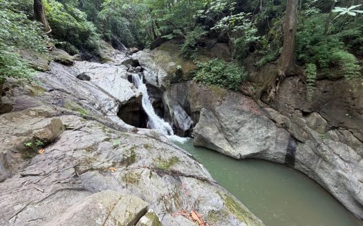 Minas del Aguacate — 14 Acres of Jungle, Waterfalls & Costa Rican Mining History, 20 Minutes from Atenas