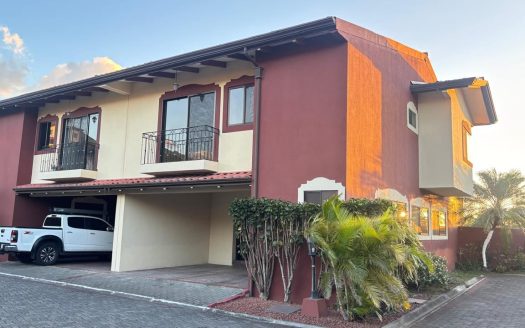 HOME FOR SALE Newly Remodeled, in Gated community I US$365,000