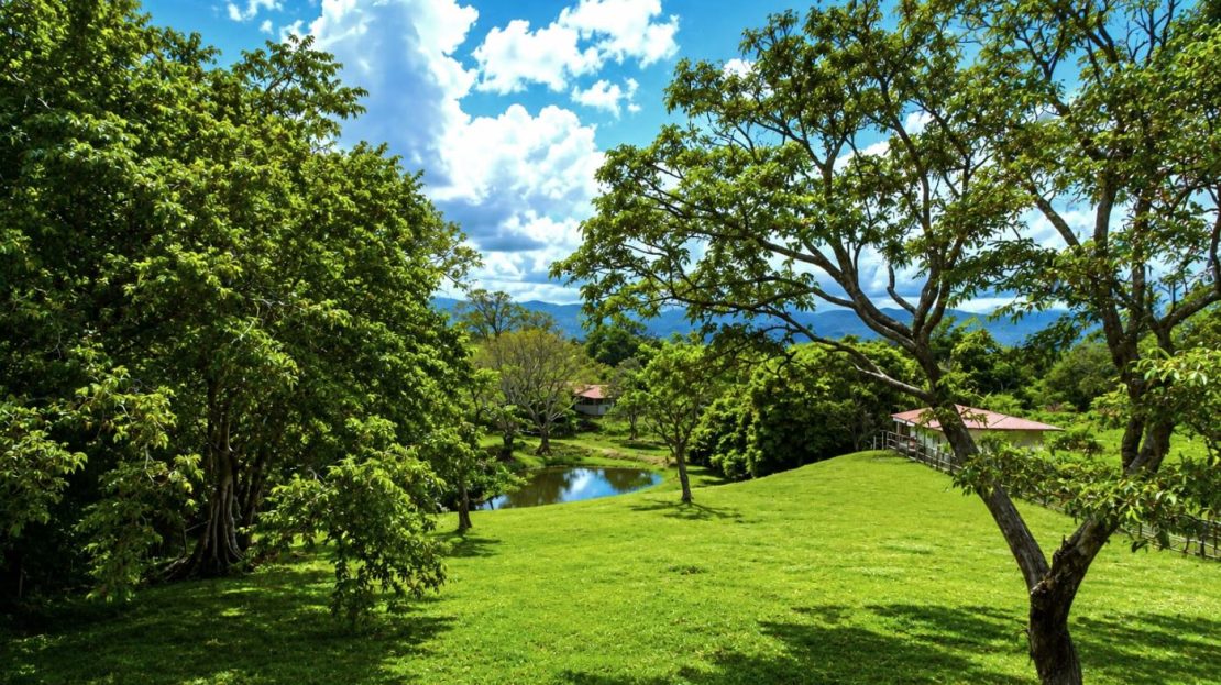 Veritas Villages – Luxury Off-Grid Homesites in Atenas