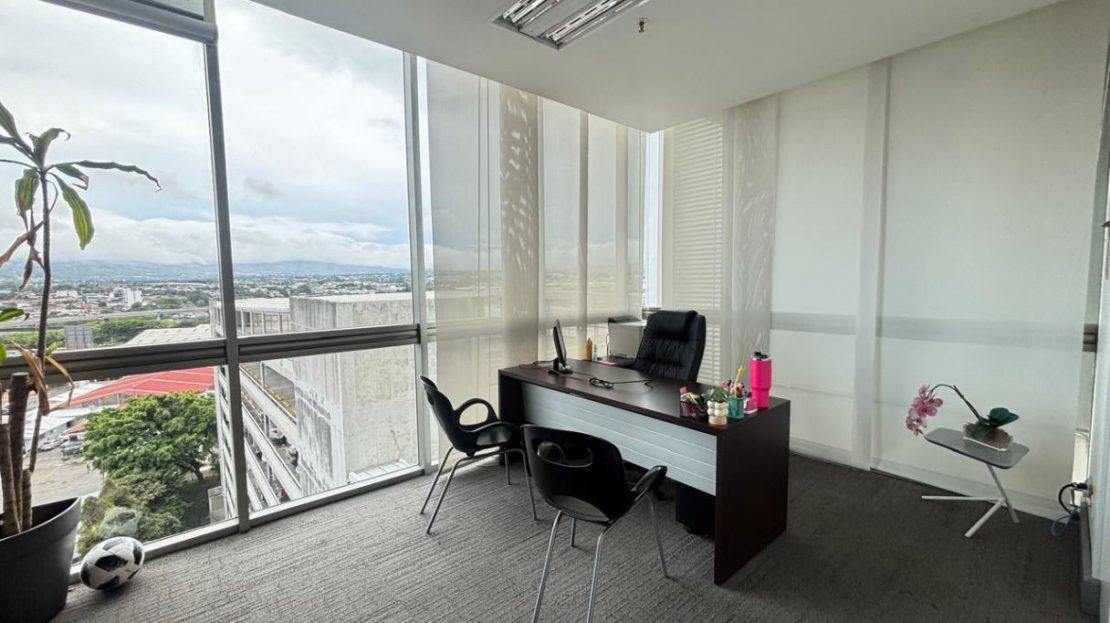 FULLY FURNISHED OFFICE FOR RENT – EL TOBOGÁN CORPORATE CENTER