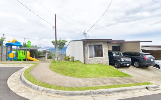 3-Bedroom Home in Heredia Parks Condominium