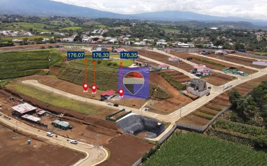Three 176 m² Residential Lots for Sale in Conterra Condominium, Grecia