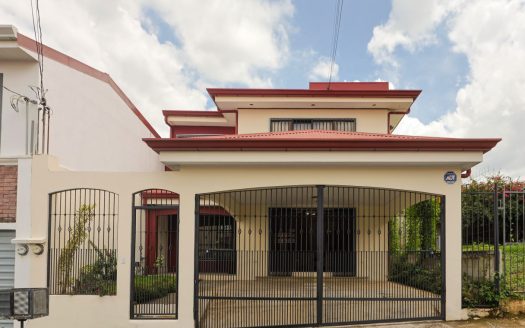 Three-bedroom, 2.5 bath home for sale in Campo Verde, Canoas, Alajuela LSE