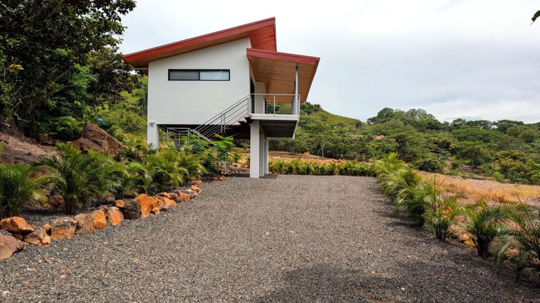 Turnkey Guest Home + Development-Ready Lot with Panoramic Views - Owner will finance!