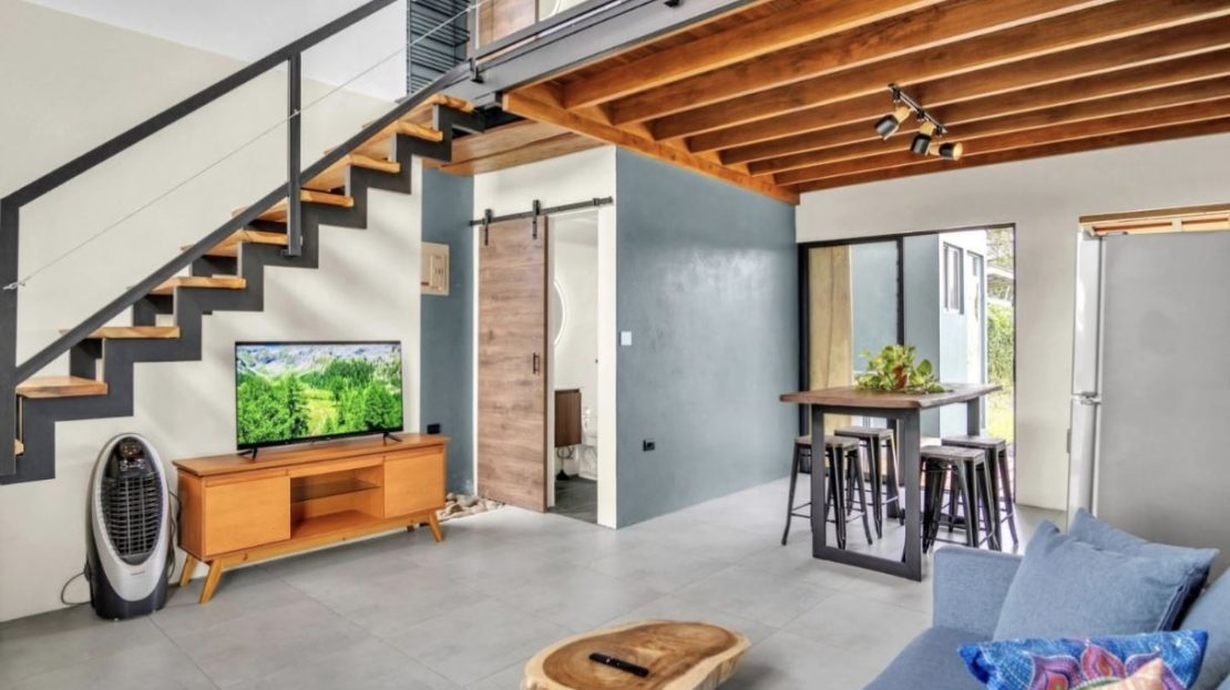 Turnkey Modern Home with Private Jacuzzi in La Fortuna