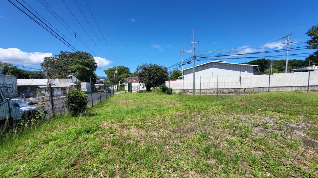 Strategic Corner Lot with Residential & Commercial Potential in Alajuela