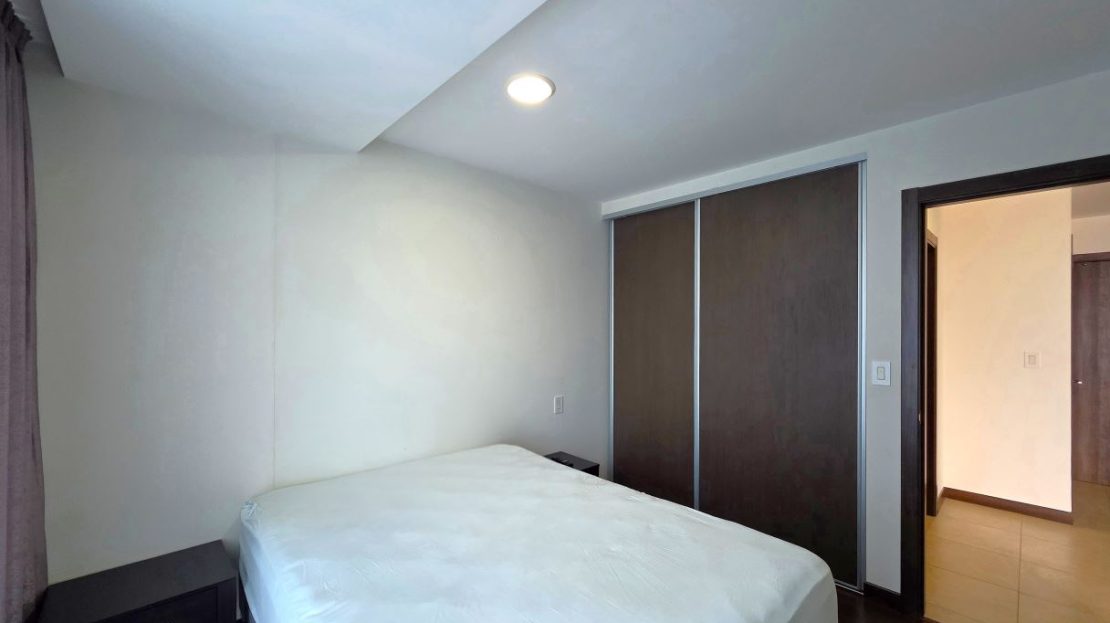 23rd Floor | 1 Bed | 1 Bath | 1 Parking Space
