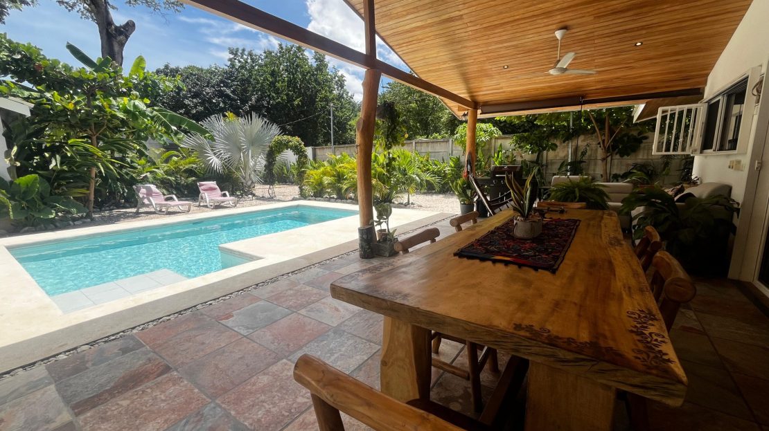 Casa Barrigona Estate — House & Guest Bungalows Near Barrigona