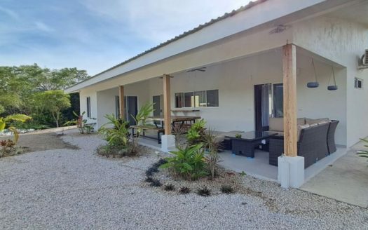 Casa Chakana – 1.47-Acre Tropical Retreat with Infinity Pool near Sámara, Costa Rica