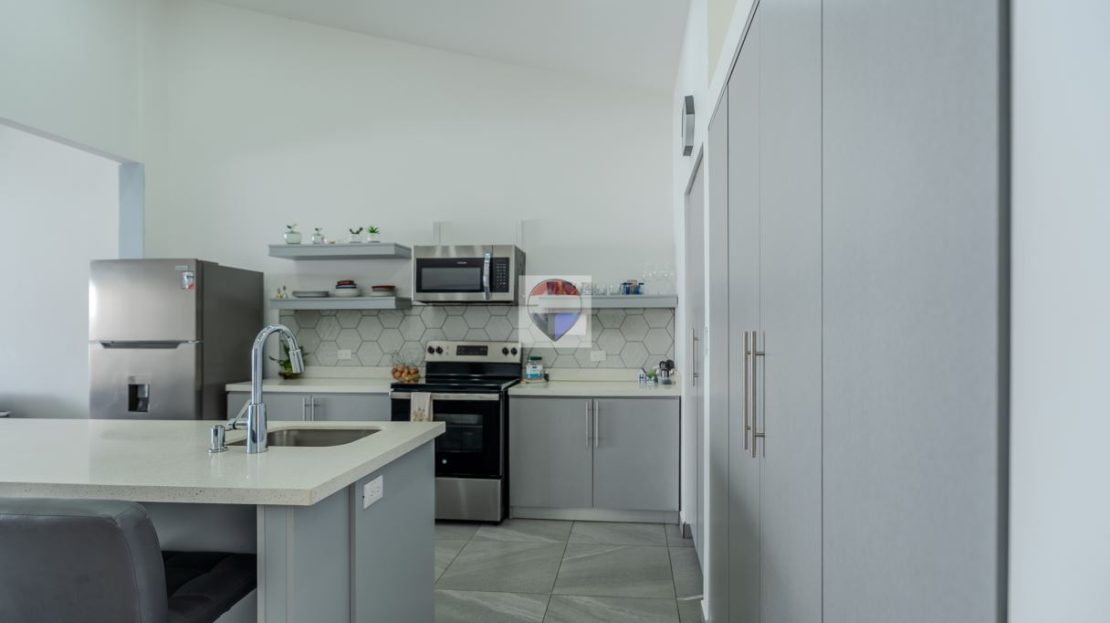 Modern 2-Bedroom Home in Gated Community in Tacares