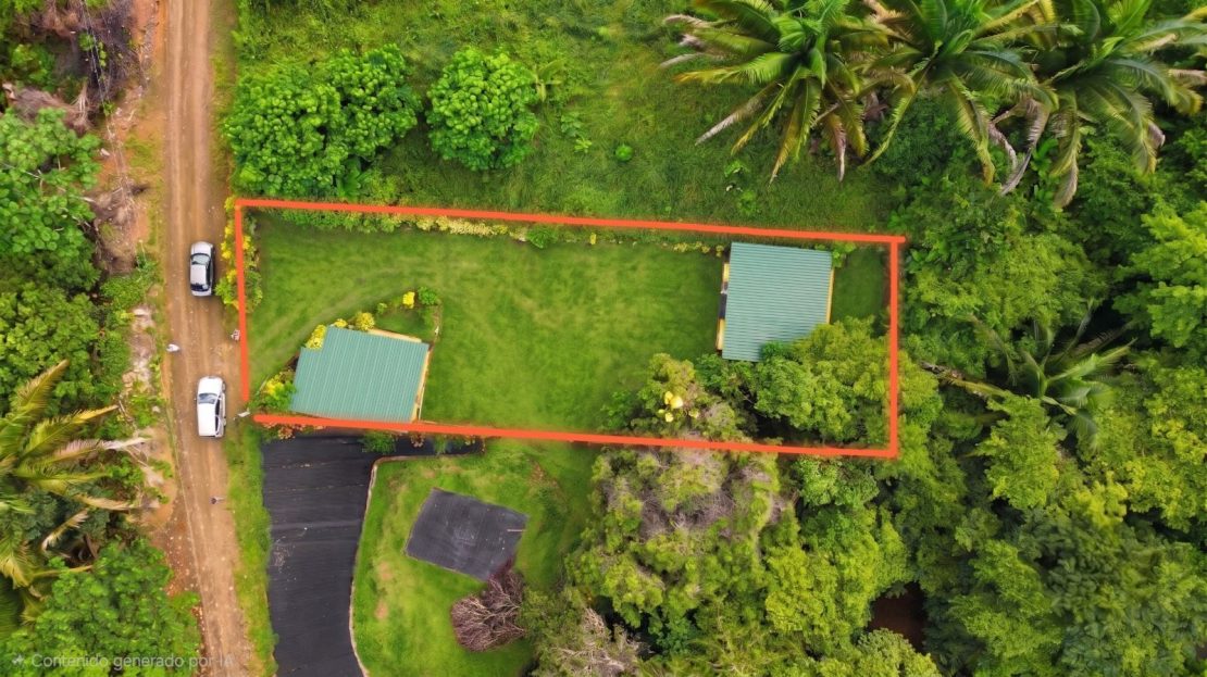 PLAYA HERMOSA: Eco-Container Property