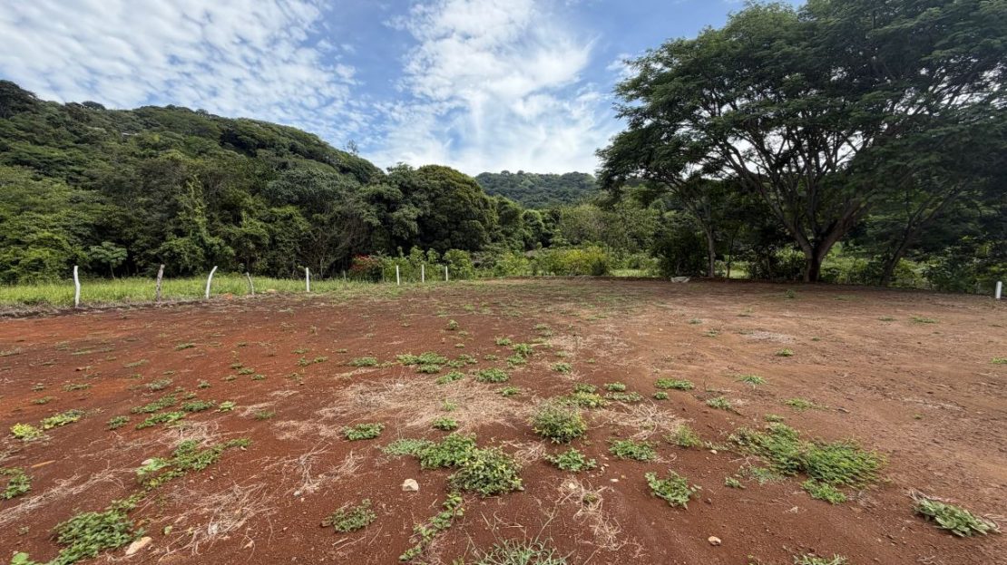 2 new lots in new community 7 minutes from highway 27