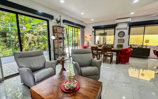 Casa Pacifica – Beautiful Home within a Peaceful Gated Community in Quepos