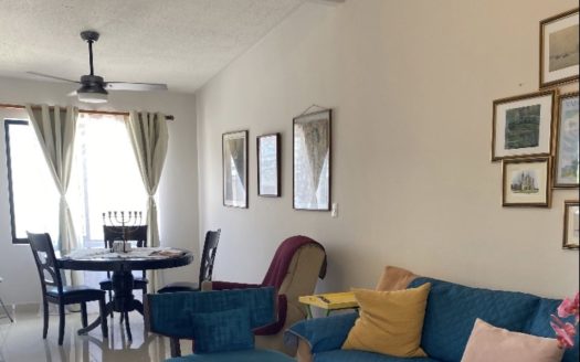FOR SALE House in Condominium in Lindora Area