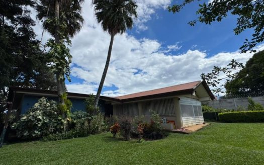 HOUSE FOR SALE | DESAMPARADOS, ALAJUELA