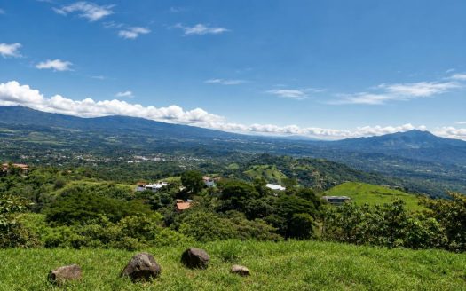 Exclusive Vista Atenas Ridge Lot — 12,573 m² with 300° Views