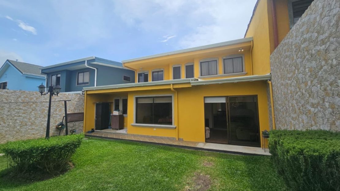 Exclusive Home in Private Residential Community