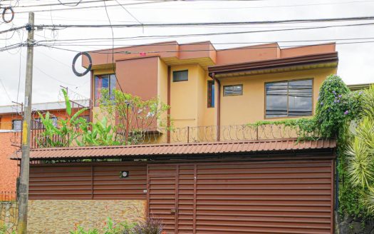 6-BEDROOM HOUSE FOR SALE IN SAN FRANCISCO DE DOS RÍOS, SAN JOSÉ