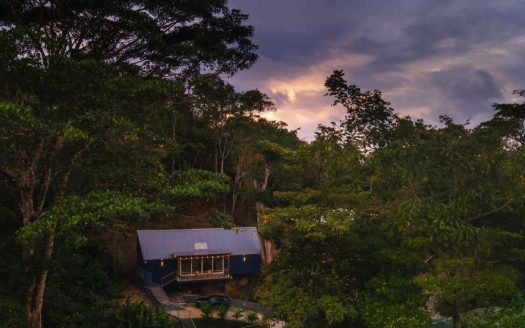 Casa Beratna – Light-Filled Jungle Retreat in Valle Pura Vida, Manuel Antonio